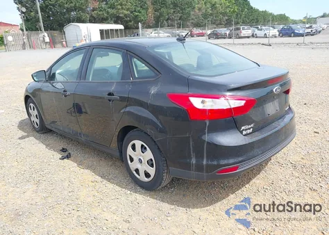 2012 Ford Focus S z USA, uszkodzony, nr VIN 1FAHP3E27CL408370